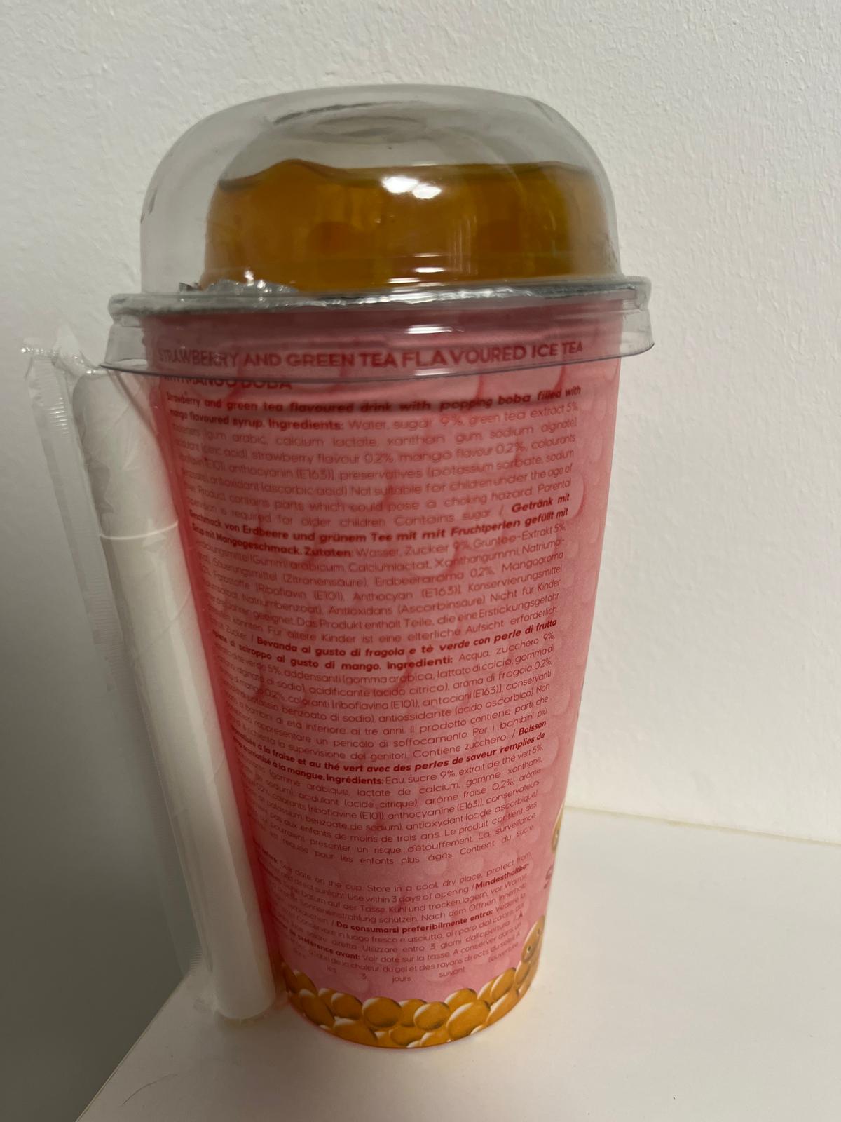 Bubble Tea cu aromă de căpșuni și ceai verde cu boba de mango